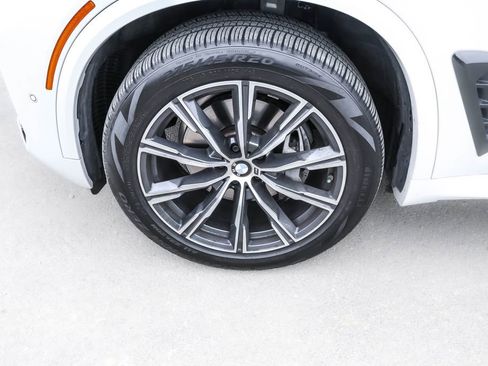 Used 2024 BMW X5 xDrive40i w/ M Sport Package image 15