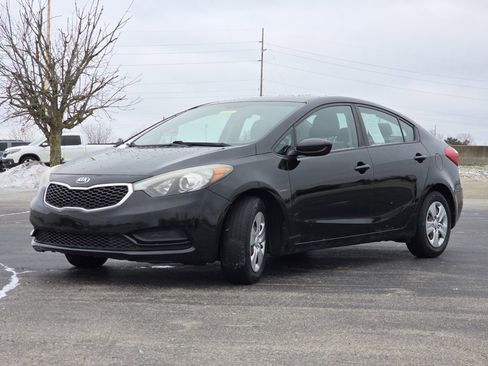 Used 2016 Kia Forte LX image 14