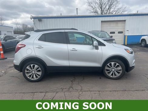 Used 2019 Buick Encore Preferred image 1