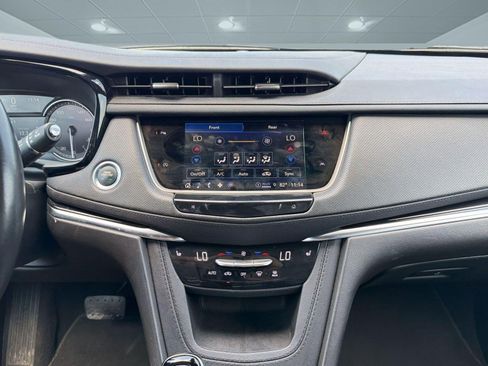 Used 2024 Cadillac XT6 Luxury FWD image 27