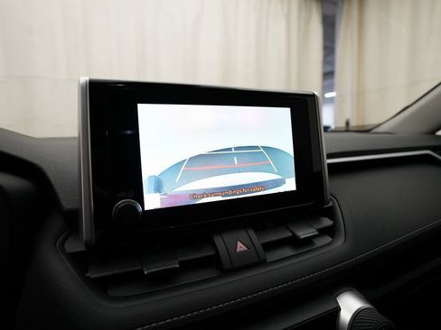 Used 2023 Toyota RAV4 LE image 19