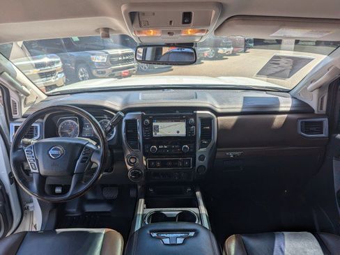 Used 2018 Nissan Titan Platinum Reserve w/ Platinum Utility Package AWD/4WD image 20