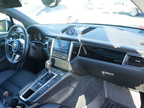 Used 2018 Porsche Macan S AWD/4WD image 21