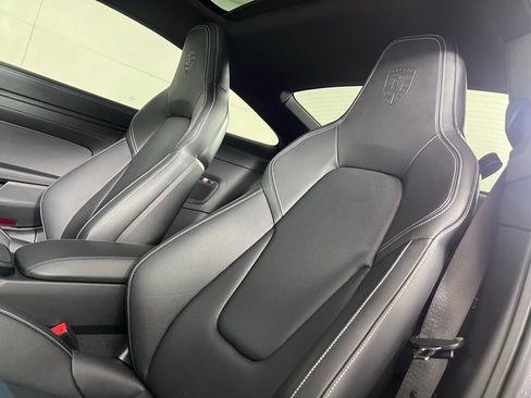 Certified 2025 Porsche 911 Carrera RWD image 5