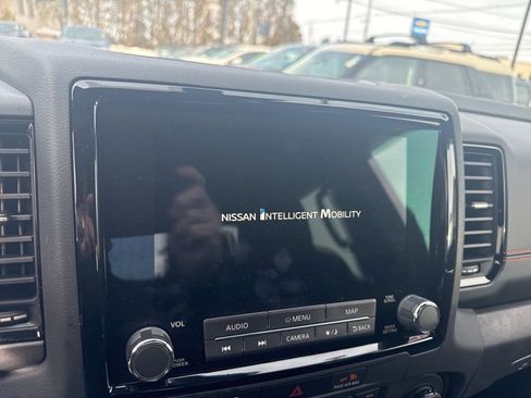 Used 2024 Nissan Frontier PRO-4X w/ Off-Road Protection Package image 14