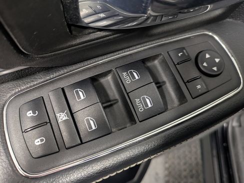 Used 2022 RAM 1500 Warlock w/ Electronics Group AWD/4WD image 10