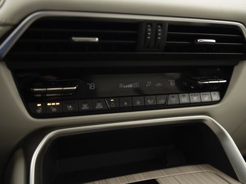 Used 2024 MAZDA CX-90 Plug-In Hybrid w/ Premium Plus image 9