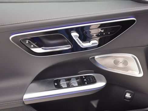 New 2025 Mercedes-Benz C 300 4MATIC Sedan image 20