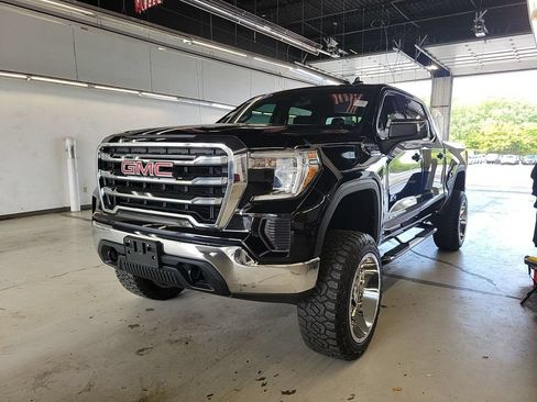 Used 2019 GMC Sierra 1500 SLE w/ X31 Off-Road Package AWD/4WD image 5