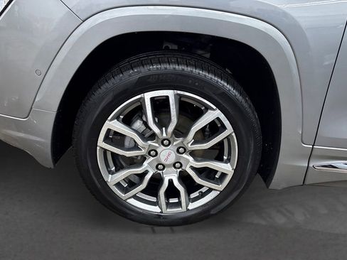 Used 2023 GMC Terrain Denali w/ Denali Premium Package image 12