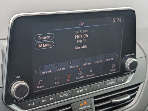 Used 2019 Nissan Altima 2.5 S FWD image 10