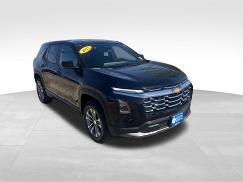 Used 2025 Chevrolet Equinox LT image 9