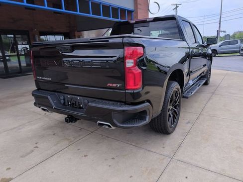 Used 2023 Chevrolet Silverado 1500 RST w/ Convenience Package II AWD/4WD image 9