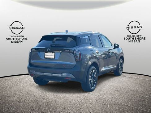 Used 2025 Nissan Kicks SR AWD/4WD image 6