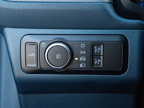 Used 2025 Ford Maverick Lobo AWD/4WD image 27