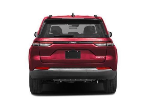 Used 2024 Jeep Grand Cherokee Limited image 5