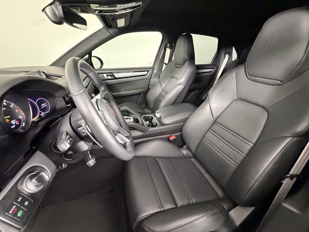 Certified 2022 Porsche Cayenne E-Hybrid AWD/4WD image 5