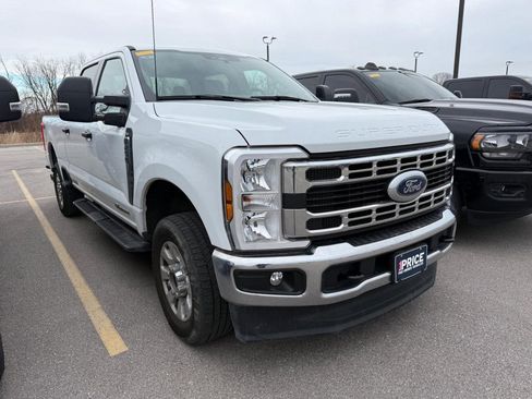 Used 2024 Ford F250 XLT image 9