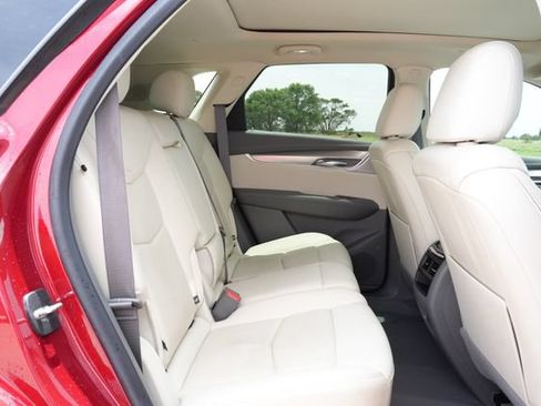 Used 2021 Cadillac XT5 Premium Luxury FWD image 24