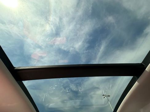 Used 2022 Kia Sorento SX Prestige w/ Rust Color Package image 18