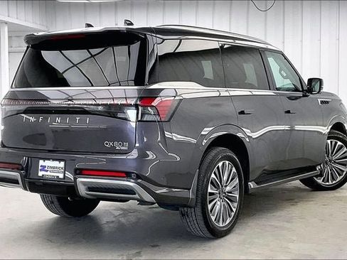 Certified 2025 INFINITI QX80 Luxe image 13