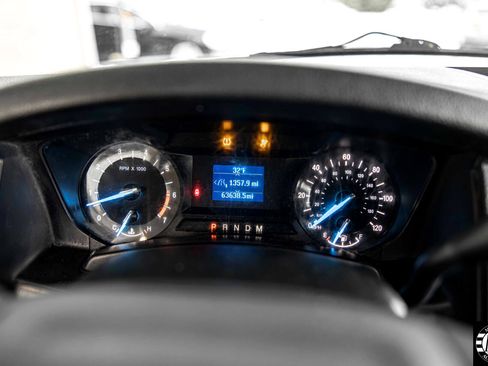 Used 2016 Ford Expedition XL image 19