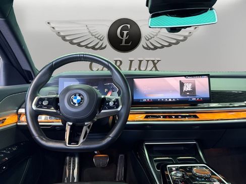 Used 2023 BMW 740i RWD image 10