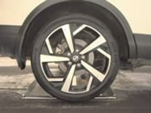 Used 2022 Nissan Rogue Sport SL w/ Premium Package AWD/4WD image 15