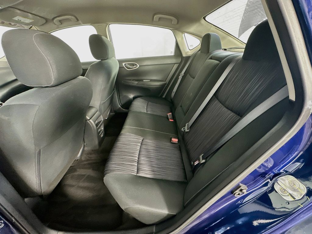 Used 2019 Nissan Sentra SV FWD image 30