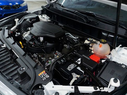 Used 2018 Cadillac XT5 Premium Luxury w/ Driver Assist Package image 53