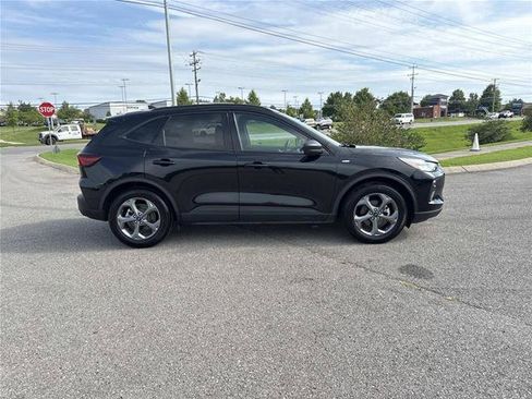 Certified 2025 Ford Escape ST-Line FWD image 4