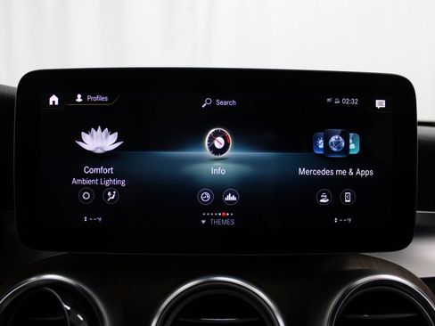 Used 2022 Mercedes-Benz GLC 300 4MATIC w/ Driver Assistance Package image 46