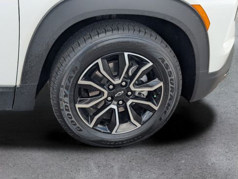 Used 2024 Chevrolet TrailBlazer ACTIV w/ Driver Confidence Package FWD image 6