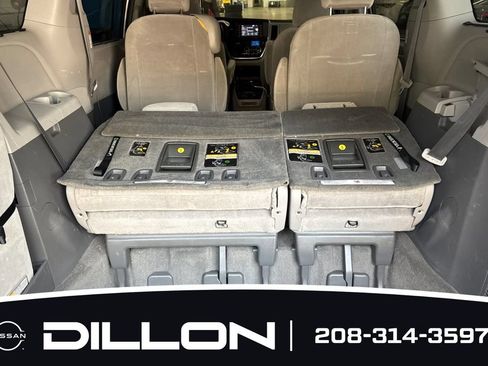 Used 2018 Toyota Sienna LE FWD image 16