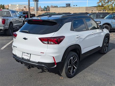 Used 2022 Chevrolet TrailBlazer RS w/ Technology Package image 6