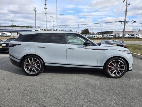 Used 2025 Land Rover Range Rover Velar Dynamic SE image 6