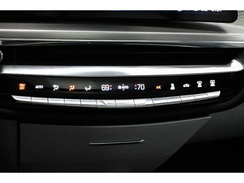 Used 2024 Cadillac Lyriq Luxury RWD image 45