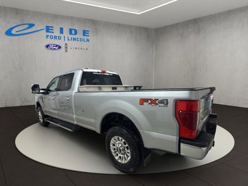 Used 2020 Ford F350 Lariat w/ Chrome Package image 5