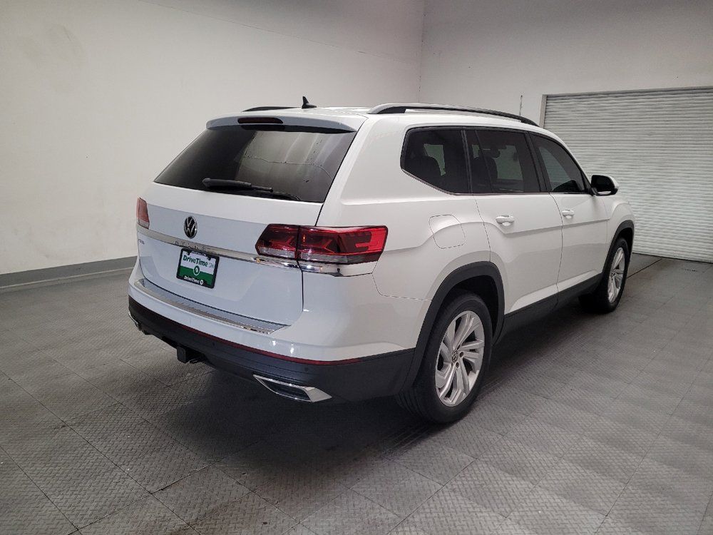Used 2023 Volkswagen Atlas SE w/ Panoramic Sunroof Package FWD image 9