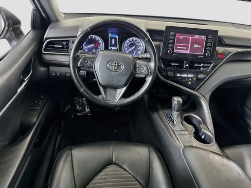 Used 2023 Toyota Camry SE w/ Convenience Package FWD image 17