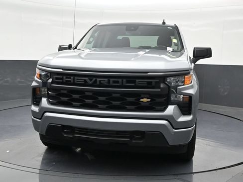 Used 2026 Chevrolet Silverado 1500 Custom RWD image 9