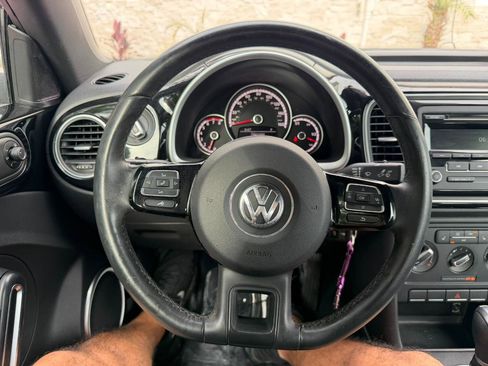 Used 2015 Volkswagen Beetle 1.8T FWD image 23