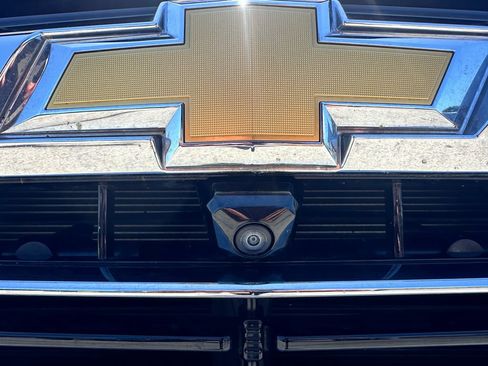 Used 2025 Chevrolet Tahoe LT RWD image 9