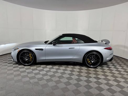 New 2026 Mercedes-Benz SL 63 AMG 4MATIC image 2