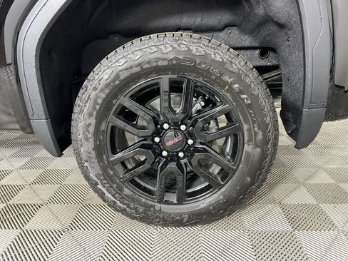 Used 2024 GMC Sierra 1500 Elevation w/ X31 Off-Road Package AWD/4WD image 33