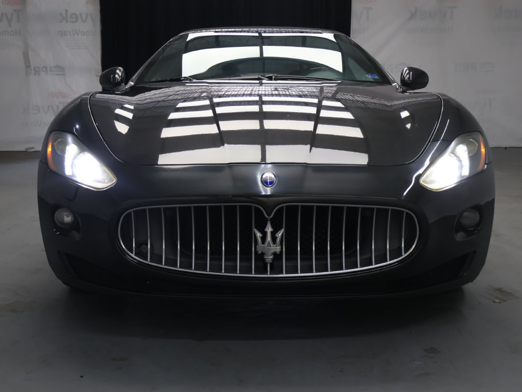 Used 2015 Maserati GranTurismo Convertible RWD image 2