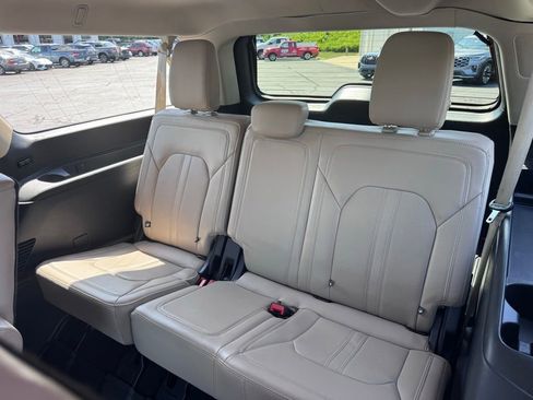 Used 2024 Ford Expedition Max Limited RWD image 34