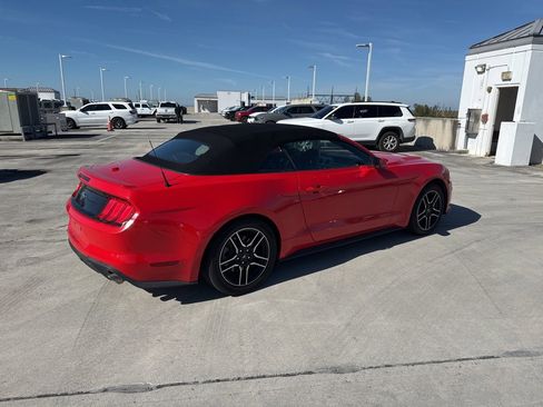 Used 2020 Ford Mustang Premium image 5