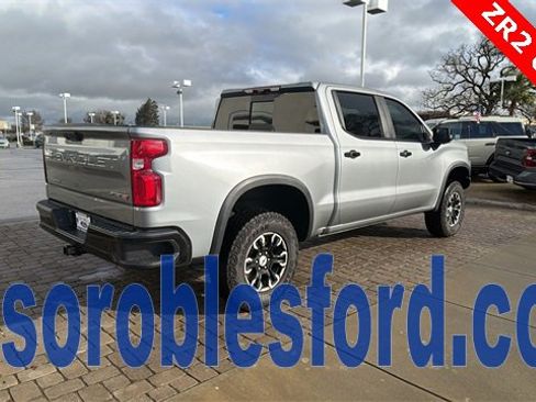 Used 2024 Chevrolet Silverado 1500 ZR2 w/ Technology Package image 3