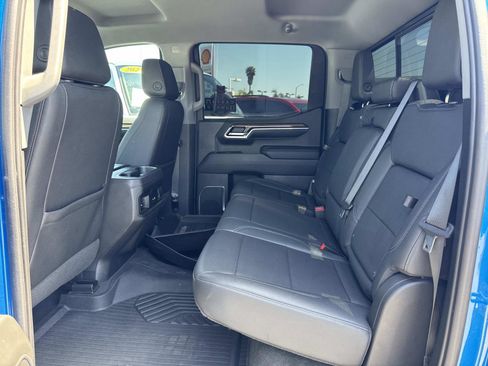 Used 2022 Chevrolet Silverado 1500 RST w/ Convenience Package II AWD/4WD image 25